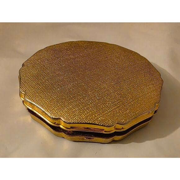 Vintage Roses Butterfly Gold Mirrored Compact - Picture 4 of 5